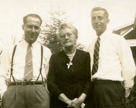 Historic photograph of Grey, Rachel, and Frank Reeves. Courtesy of Nancy Reeves Historic photograph of Grey, Rachel, and Frank Reeves. Courtesy of Nancy Reeves